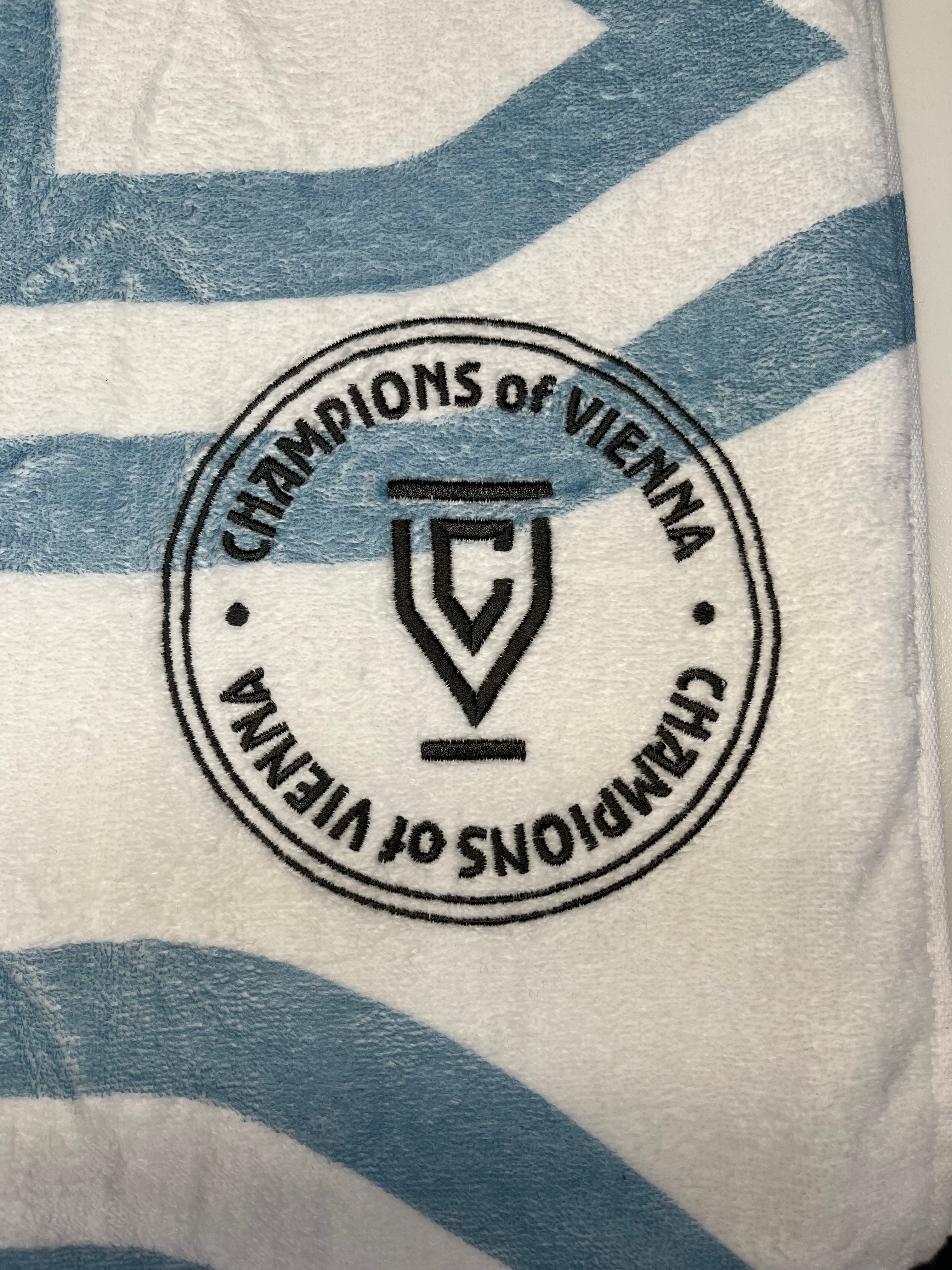 "Champions of Vienna" Merch Handtuch