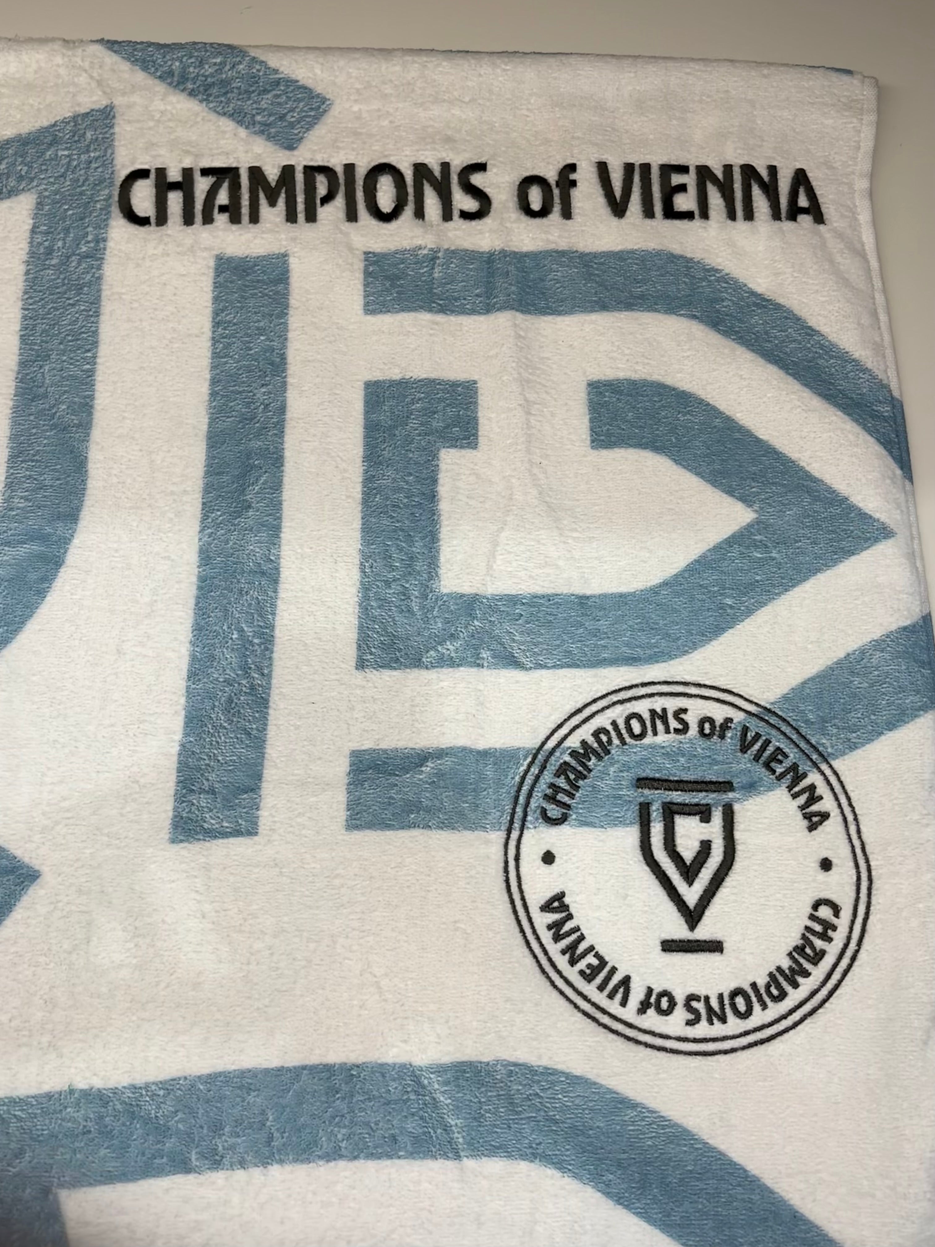 "Champions of Vienna" Merch Handtuch